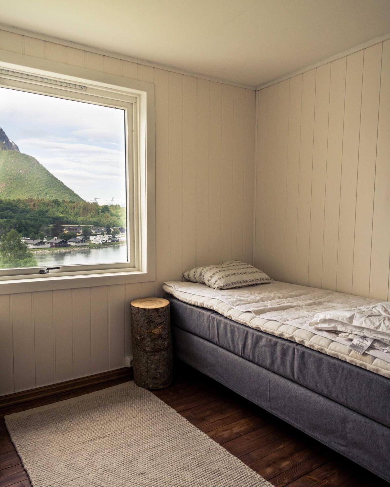 Villa Vertical - Room Skorgedalen Åndalsnes Exterior foto